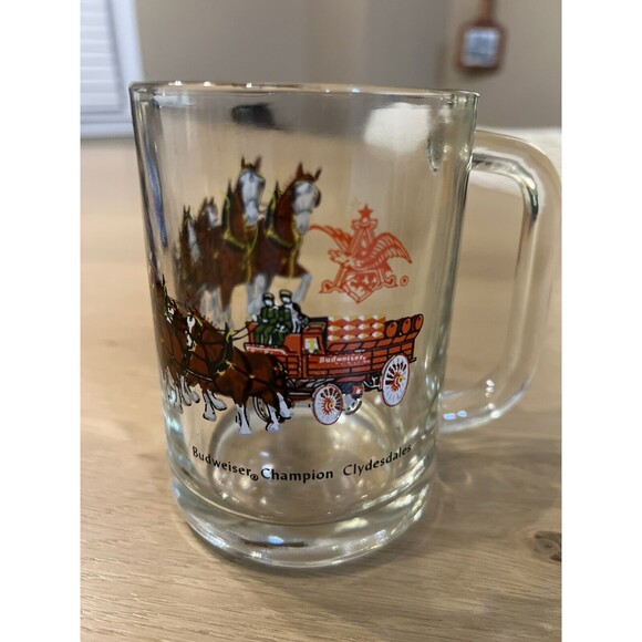 Vintage Budweiser Clydesdale Beer Mug Holiday Winter Glass Collectible - Picture 1 of 5